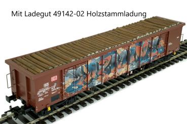 Eanos DB, braun mit Graffiti und Ladegut Holzstammladung